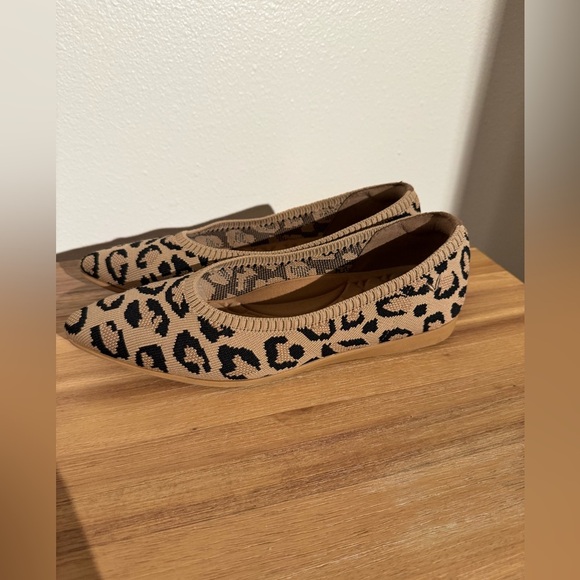 Vivaia Tamia Walker Flats Dark Leopard Size 37 US 7/7.5 EUC - Picture 6 of 10